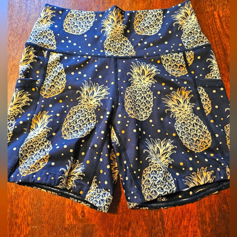CVG 5 inch Fineapple Shorts